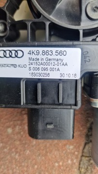 AUDI RS6 A6 C8 A7 4K MECHANIZMUS ROLETA KUFRU 4K9863560 KOMBI