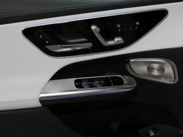 Mercedes GLC C254/X254 Coupe 2.0 300 258KM 2026 MERCEDES-BENZ GLC 300 4-Matic AMG Line 2.0 (258KM) 2026, zdjęcie 7