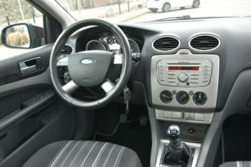 Ford Focus II Hatchback 5d 1.6 Duratec Ti-VCT 115KM 2008 Ford Focus 1.6 BENZYNA 115KM Manual 2008r. Klima, zdjęcie 9