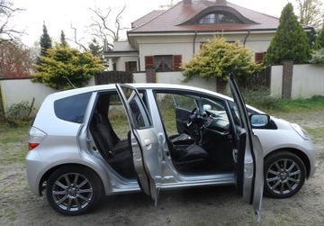 Honda Jazz III 1.4 i-VTEC 100KM 2010 Honda Jazz KLIMATRONIK 1,4 sliczna sprawna zarejestrowana 1wlascicielka, zdjęcie 8