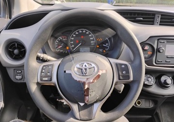 Toyota Yaris III 2018 Toyota Yaris 2018r, Salonowa, 1.5 Benzyna. Uszkodzony prawy przod. Jezdzi., zdjęcie 10