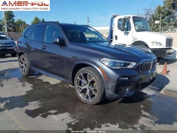 BMW X5 G05 2019 BMW X5 2019 BMW X5 xDrive50i Sports Activity Vehicle 4.4 Benzyna 465KM