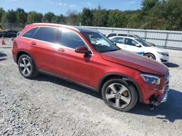 Mercedes GLC C253 2019 Mercedes-Benz GLC 2019 r., 2,0L 300 4MATIC 2.0 Benzyna 241KM, zdjęcie 2