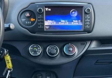 Toyota Yaris III Hatchback 5d Facelifting 2017 1.5 Dual VVT-iE 111KM 2017 Toyota Yaris CITY, salon Polska, Kamera, czujniki park. przod i tyl 1.5, zdjęcie 7