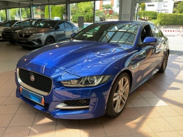 Jaguar XE Sedan 2.0 i4 180KM 2017 Jaguar XE 20d R-Sport, zdjęcie 1