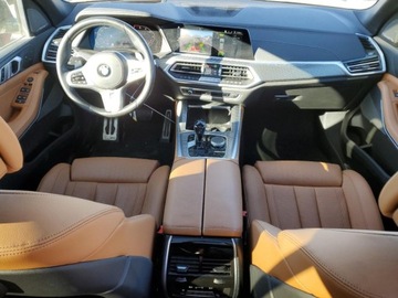 BMW X5 G05 2022 BMW X5 M50I 2022 4.4l 4.4 Benzyna 523KM, zdjęcie 8