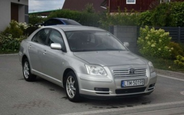 Toyota Avensis II Sedan 2.0 D-4D 116KM 2005 Toyota Avensis 2.0D Sprawna klima 260TYS Km Stan Bardzo Dobry 2.0 Diesel, zdjęcie 18