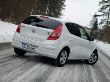 Hyundai i30 I Hatchback 1.4 109KM 2009 Hyundai i30 I 1.4 Benzyna 109KM Manual, zdjęcie 23