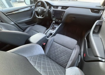 Skoda Octavia III RS Kombi Facelifting 2.0 TSI 230KM 2017 Škoda Octavia Skoda Octavia RS 2.0 TSI | Stan BDB, zdjęcie 10