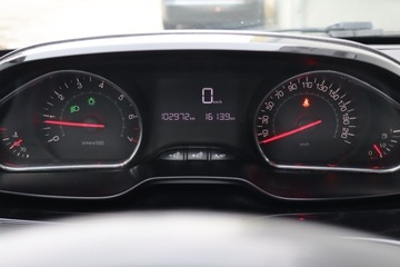 Peugeot 208 I Hatchback 3d 1.4 VTI 95KM 2013 Peugeot 208 1.4 VTi, Klima, Klimatronic, Tempomat, zdjęcie 9