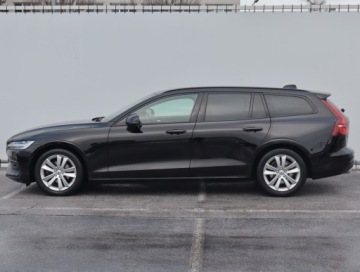 Volvo V60 II  Kombi 2.0 D4 190KM 2019 Volvo V60 D4 2.0, Salon Polska, Serwis ASO, zdjęcie 2