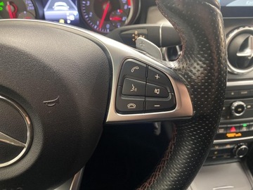 Mercedes GLA I Off-roader 1.6 200 156KM 2016 Mercedes-Benz GLA 200 Mercedes-Benz GLA 200, Benzy, zdjęcie 13