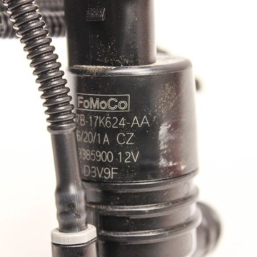 FORD KUGA II 2020 ČERPADLO OSTŘIKOVAČE OKNO PŘEDNÍ / ČELNÍ