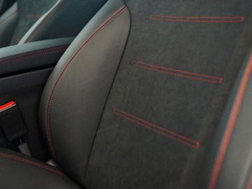 Mercedes Klasa A W177/V177 Hatchback Facelifting 1.3 200 163KM 2025 MERCEDES-BENZ A Klasa 200 AMG Line 1.3 (163KM) 2025, zdjęcie 4