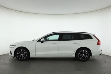 Volvo V60 II  Kombi 2.0 D3 150KM 2019 Volvo V60 D3 2.0, Salon Polska, Serwis ASO, zdjęcie 2