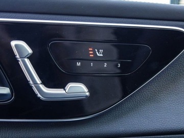 Mercedes GLC C254/X254 Coupe 2.0 220d 197KM 2025 MERCEDES-BENZ GLC 220 d 4-Matic AMG Line 2.0 (197KM) 2025, zdjęcie 14