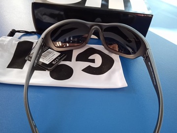 СОЛНЦЕЗАЩИТНЫЕ ОЧКИ CLASSIC GILL, СЕРЫЕ