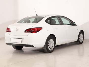 Opel Astra J Sedan 1.6 Twinport ECOTEC 115KM 2018 Opel Astra 1.6 16V, Salon Polska, Serwis ASO, zdjęcie 4