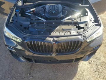 BMW X5 G05 2021 BMW X5 M50I 2021 4.4 Benzyna 523KM, zdjęcie 6