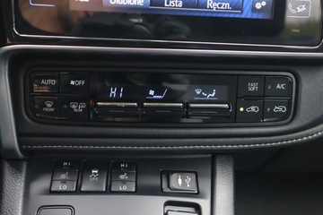 Toyota Auris II Hatchback 5d Facelifting 1.8 Hybrid 136KM 2015 Toyota Auris Hybrid, Salon Polska, Serwis ASO, zdjęcie 14