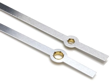 Тонкие серебряные стрелки для часов диаметром 95 мм.