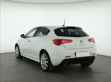 Alfa Romeo Giulietta Nuova II Hatchback 5d Facelifting 2.0 JTD 16v 150KM 2015 Alfa Romeo Giulietta 2.0 JTDM, Skóra, Navi, Klima, zdjęcie 3