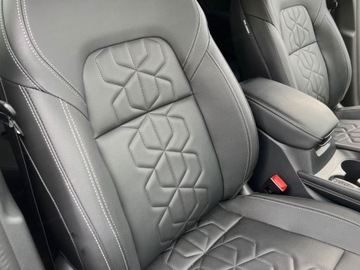 Nissan Qashqai III 2025 Od ręki - Tekna Xtronic 1.3 DIG-T mHEV 158KM / Pakiet BOSE, zdjęcie 4