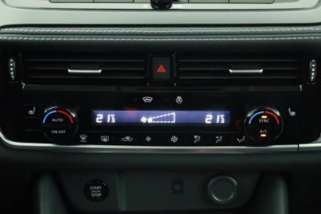 Nissan Qashqai III Crossover Facelifting 1.3 DIG-T MHEV 158KM 2025 Nissan Qashqai 1.3 DIG-T MHEV, 1. Właściciel, zdjęcie 10