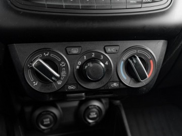 Suzuki Swift VI Hatchback Facelifting 1.2 DualJet SHVS 83KM 2021 Suzuki Swift WD7309P#1.2 Dualjet SHVS Premium, zdjęcie 16