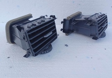 РЕШЕТКА ВОЗДУХА ВОЗДУХА VW GOLF VII 5G1815735C 5G1815736C