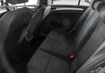 Volkswagen Golf VII Hatchback 3d Facelifting 1.0 TSI 115KM 2019 Volkswagen Golf 1.0 TSI 116KM Trendline Czujniki Przod Tyl Front Assist, zdjęcie 10