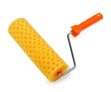 Wałek malarski gąbkowy strukturalny dziury z uchwytem 25 cm Polax