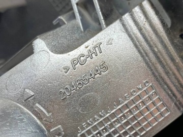 FORD B-MAX 2013 ZADNÍ STRANA LEVÝ SVĚTLA