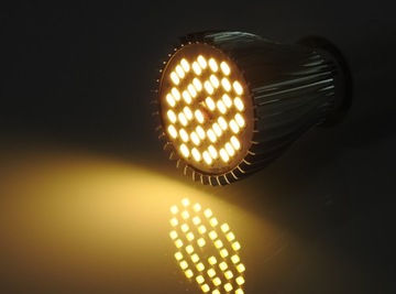 СВЕТОДИОДНАЯ ЛАМПА ДЛЯ РАСТЕНИЯ БЕЛАЯ ПОЛНЫЙ СПЕКТР 40ВТ