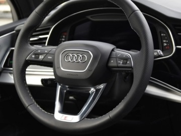 Audi Q7 II 2026 AUDI Q7 55 TFSI e quattro S Line Suv 3.0 (394KM) 2026, zdjęcie 4