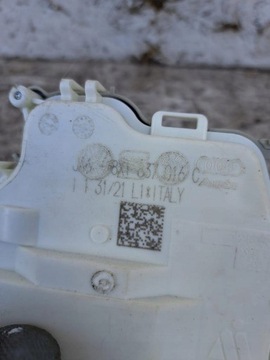 AUDI VW SKODA SEAT 8X1637016C ZÁMEK DVEŘE PRAVÝ