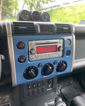 Toyota FJ Cruiser 4.0 239KM 2011 Toyota FJ Toyota FJ 4.0 4x4 4.0 Benzyna 239KM, zdjęcie 17