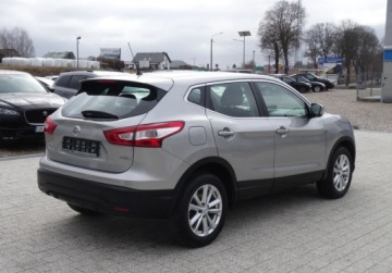 Nissan Qashqai II Crossover 1.2 DIG-T 115KM 2017 Nissan Qashqai 1.2 115KM Automat Bezwypadkowy Oplacony Okazja 1.2, zdjęcie 6