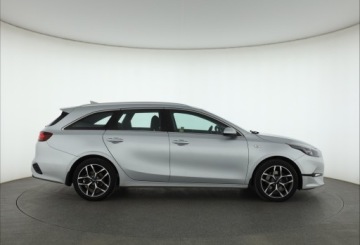 Kia Ceed III Kombi Facelifting 1.5 T-GDI 160KM 2022 Kia Ceed 1.5 T-GDI, Salon Polska, Serwis ASO, zdjęcie 5