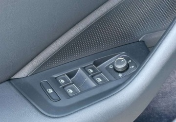 Volkswagen Passat B8 Variant Facelifting 2.0 TDI SCR 150KM 2024 Volkswagen Passat Variant Reflektory IQ Light Matrix Masaz Alcantara Sa, zdjęcie 28