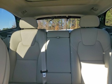 Volvo XC60 II 2024 Volvo XC 60 2024r., Plus, 2L, od ubezpieczalni 2.0 Benzyna 250KM, zdjęcie 9