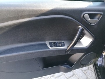 Alfa Romeo MiTo Hatchback 3d 1.4 16v 78KM 2008 ALFA ROMEO MITO 1.4, zdjęcie 16