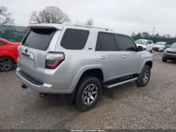 Toyota 2018 Toyota 4-Runner 2018 r. 4,0L SR5 PREMIUM 4.0 Benzyna 270KM, zdjęcie 5