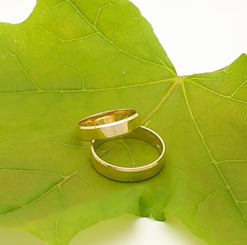 ЖЕНСКОЕ КОЛЬЦО ЗОЛОТО 14 КАРАТ, ПЛОСКАЯ КЛАССИЧЕСКАЯ ГРАВИРОВКА