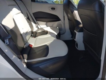 Jeep Compass II 2020 Jeep Compass 2020 Jeep Compass Limited 4x4 2.4 Benzyna 180KM, zdjęcie 7