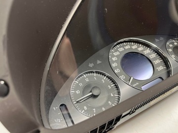 MERCEDES CLK A209 W209 INDIKÁTOR PŘÍSTROJOVÁ DESKA BUDÍKY A2095403811