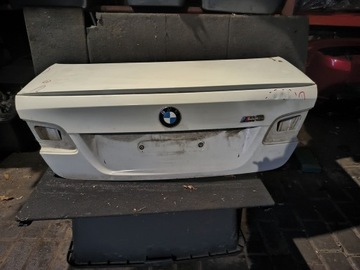 BMW 3 E92 M3 LOĎKA VÍKO KUFRU KRYT KUFRU ZADNÍ