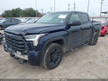 Toyota Tundra II 2023 Toyota Tundra 2023r., SR5, od ubezpieczalni 3.4 Benzyna 389KM, zdjęcie 2