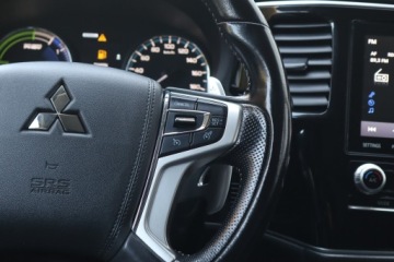 Mitsubishi Outlander III SUV PHEV Facelifting 2020 2.4 PHEV 224KM 2021 Mitsubishi Outlander 2.4 PHEV, 4X4, Automat, zdjęcie 15