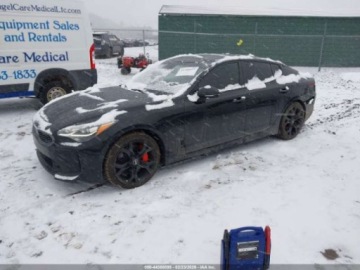 Kia Stinger Liftback 3.3 T-GDi 366KM 2018 Kia Stinger GT2 2018 3.3 Benzyna 365KM, zdjęcie 1